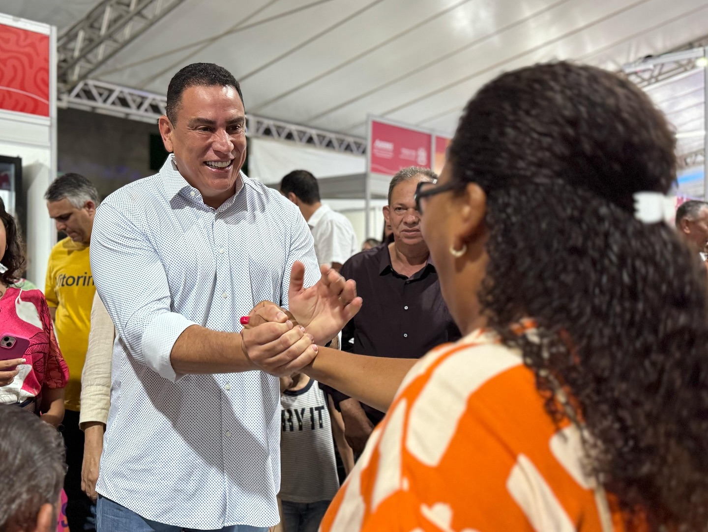 Da Vitória em contato direto com a população